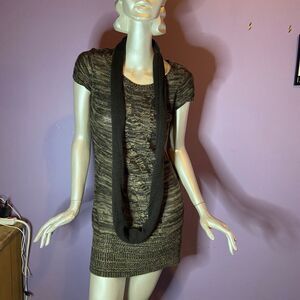 L.E.I. Women's Knit Dress w/ Infinity Scarf Black Tan Short Sleeve Size Large